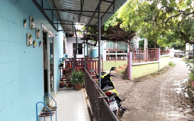 Отель Nong Amm Homestay вид на фасад