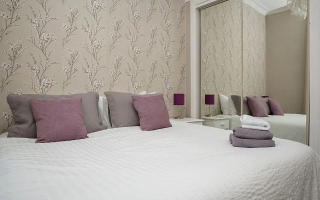 Prestwick Town Center Flat