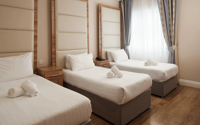 Royal Eagle Hotel
