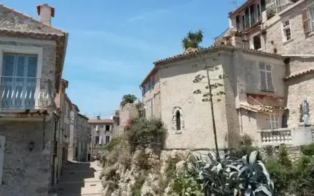 Safranier Townhouse