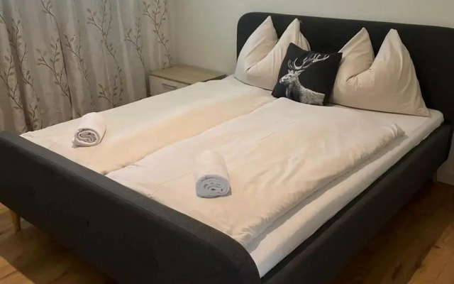Apartment Sunnyside Premium by Alpine Host Helpers
