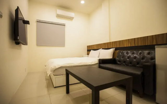 Ice homestay