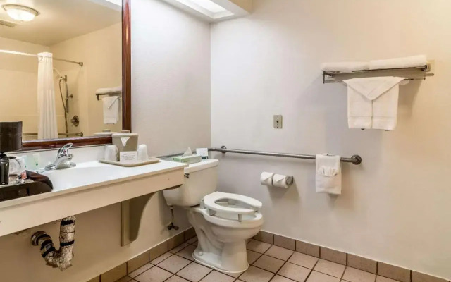 Super 8 Motel - Fresno/North CA