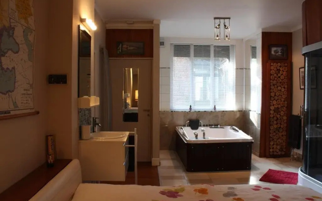 De Buitenmuur Guest House