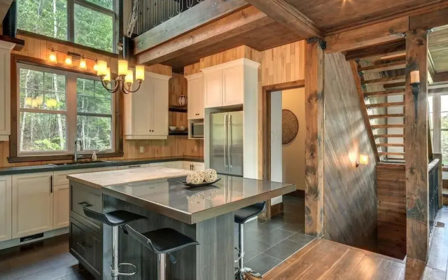 Chalet Phoenix