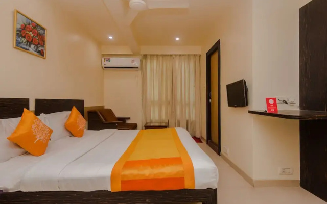 OYO 10382 Hotel Saffron Suites