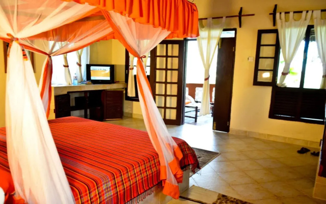 HillPark Hotel - Tiwi Beach