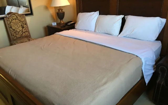 Reddy Inn and Suites