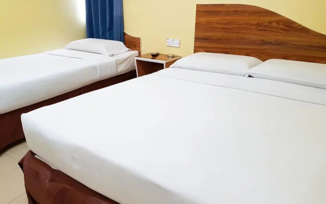Oyo 90162 Aj Hotel