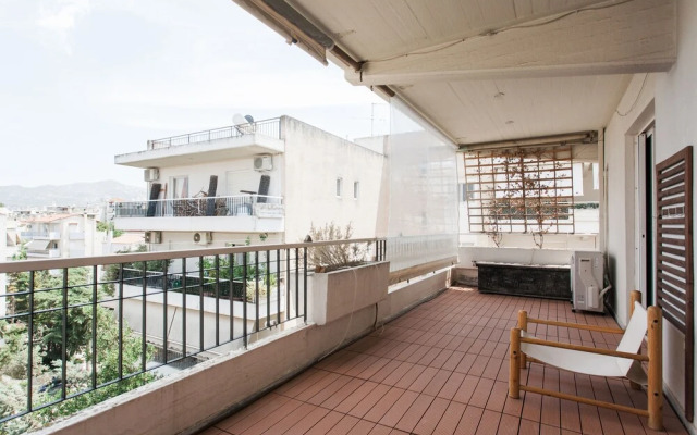 Alluring 2BR Apartment in Marousi