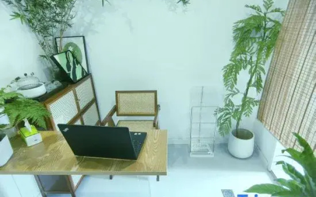 Runi Suoyuan Homestay (Jiefangbei Area Hong Ya Dong)