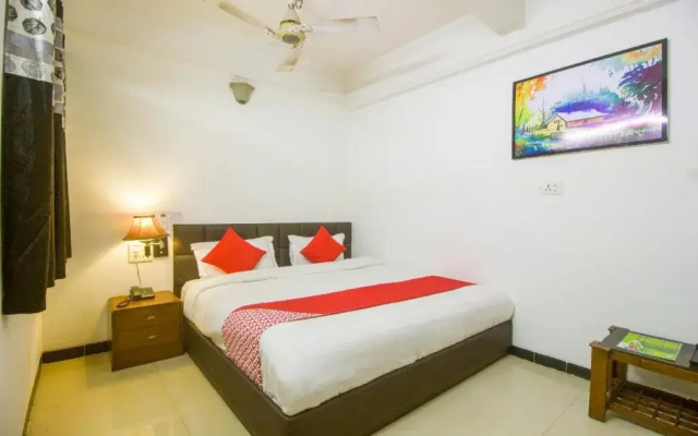 Hotel Silver Inn by OYO