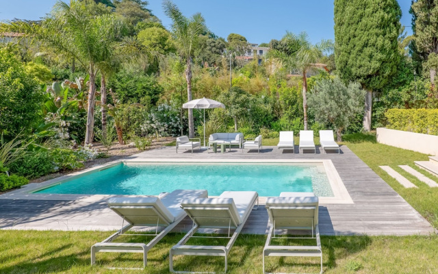 002 Villa Camille in Cannes