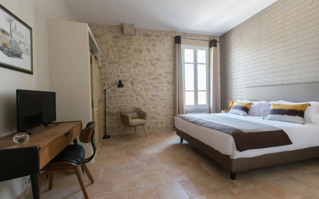 La Cour Des Sens