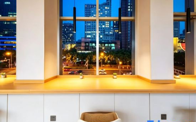 Hoco Hotel (Beijing Guomao Jianguomen Subway Station Branch)