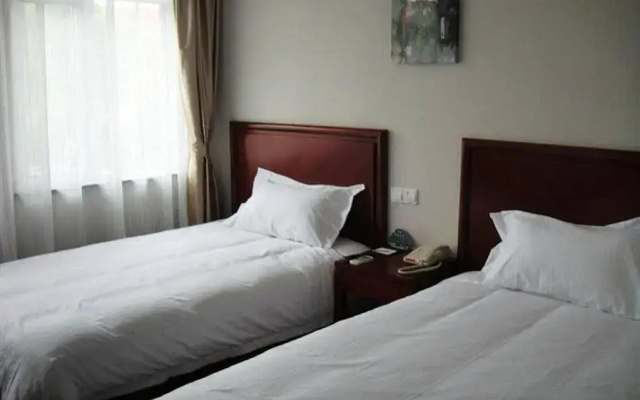 GreenTree Inn ShangHai BeiWaiTan NingGuo Road Station Hotel