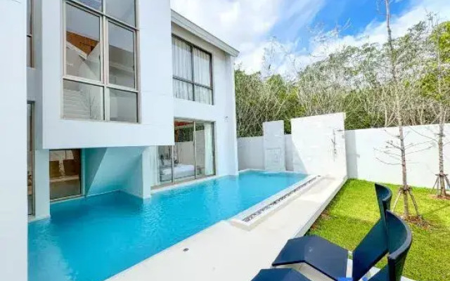 Modern Luxury Pool Villa Resort | near Bang Tao Beach | Phuket | Warm Plus