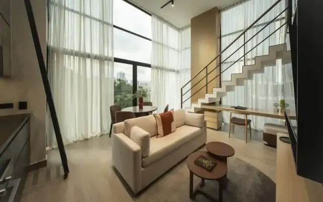 Spacious 2br w Terrace Lounge