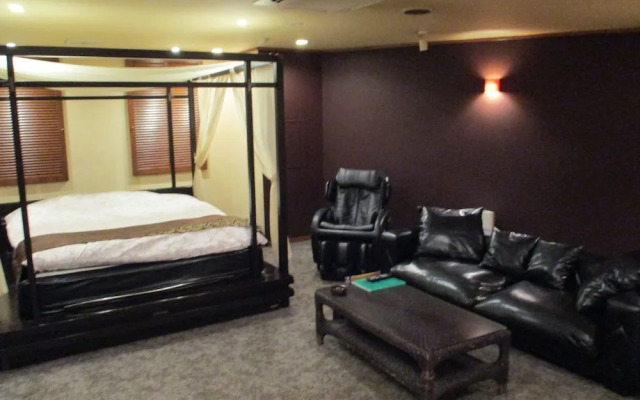 Hotel Rplus - Adults only