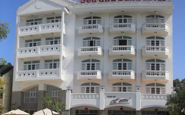 Sea and Sand Hotel вид на фасад