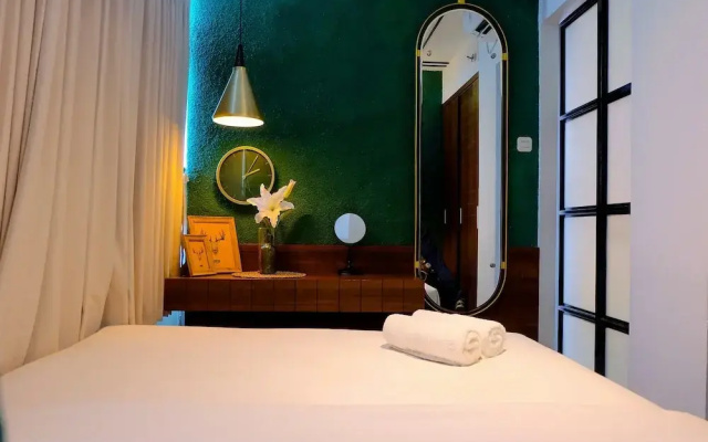 Modern and Stylish 2BR Pakubuwono Terrace Apartment