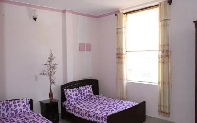 Cam Tu Cau Hotel