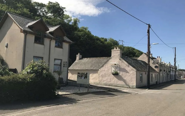 Tigh Na Mara Hotel