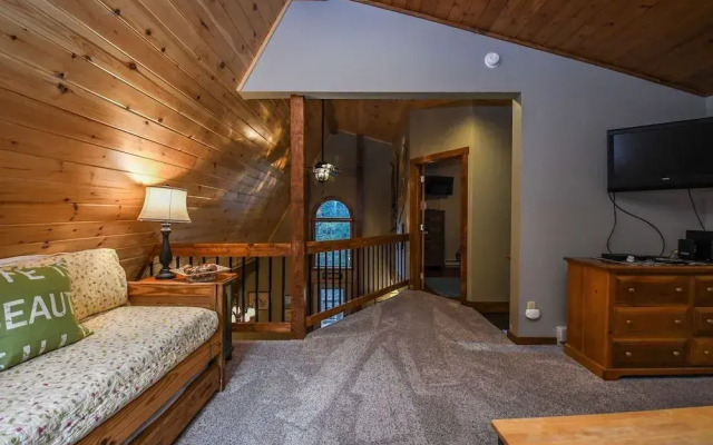 Hideaway by Taylor Made Deep Creek