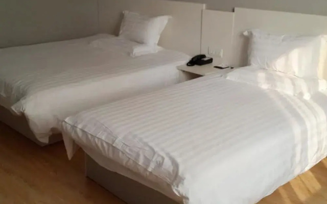Motel 168 Hotel