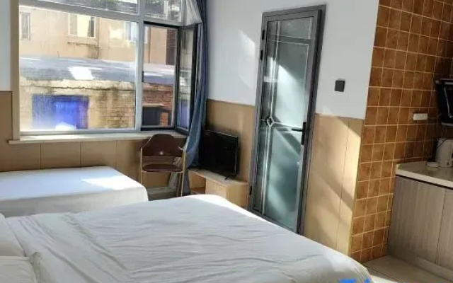 Jinshan Homestay (Seafood Street)