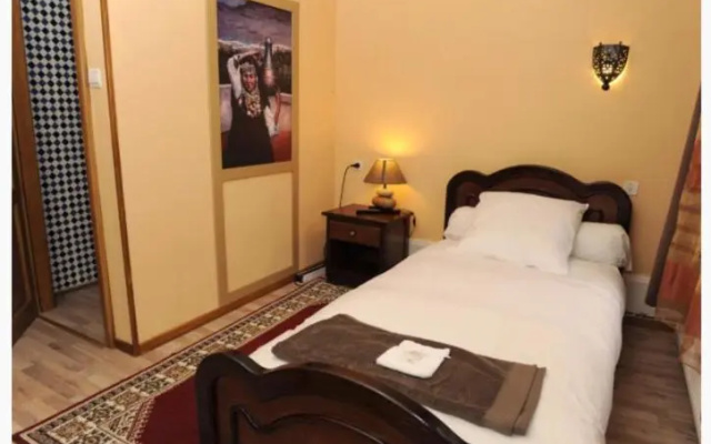 Chambre D'hôtes Restaurant Anzi