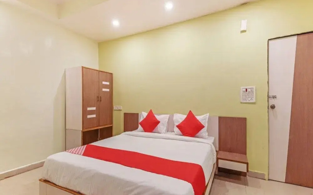 Hotel Dream Line Lodging & Boarding by OYO Rooms