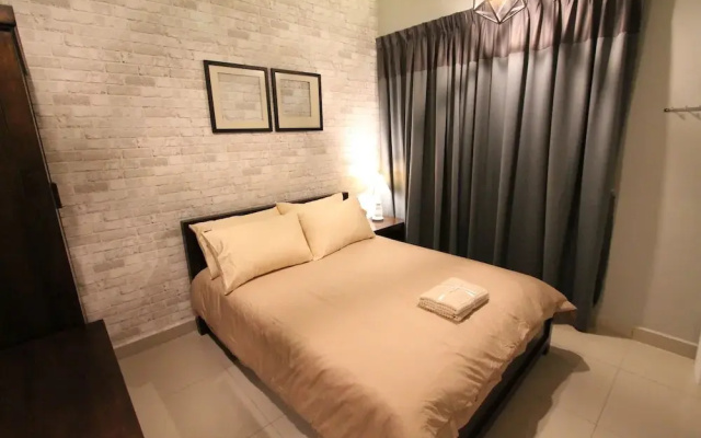 Ipoh Central Homestay at Majestic