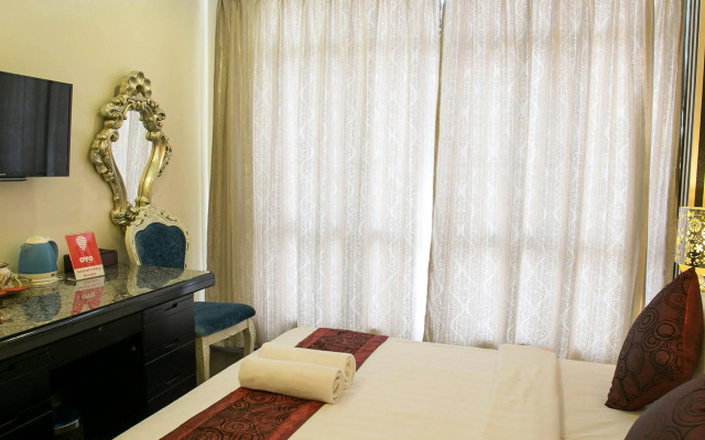 OYO 165 Hotel De Art 1