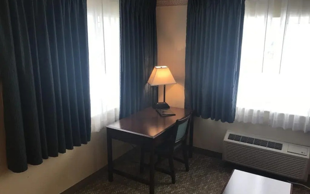 Yellowstone Lodge