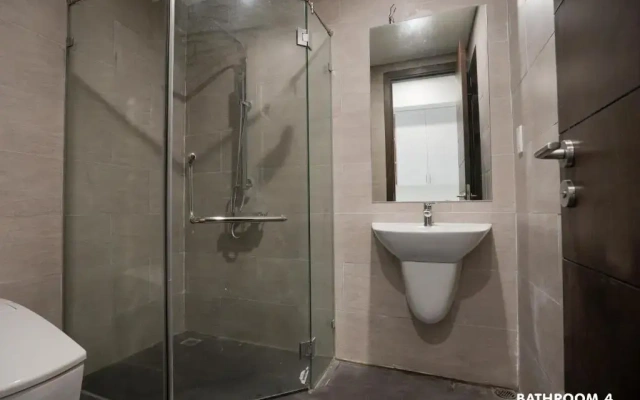 Da Nang Penhouse 4Bedroom 300Sqm In City Center
