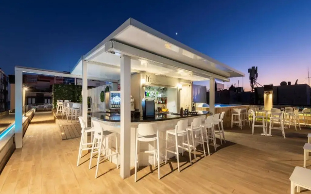 Odyssey Rooms