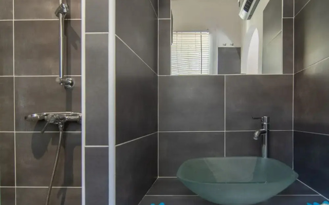 Secluded Villa in Lorgues With Private Pool