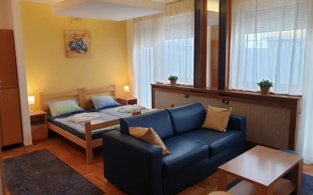 Spirit Hostel and Apartments