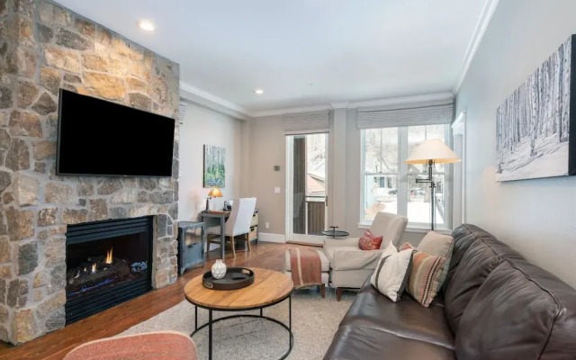 River Club 203 3 Bedroom Condo by Alpine Lodging Telluride