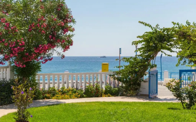 Antonios Apartments