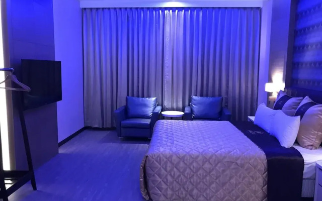 Yinxiang Xihu Motel