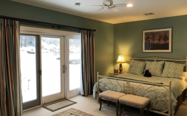 Stone Hill Inn