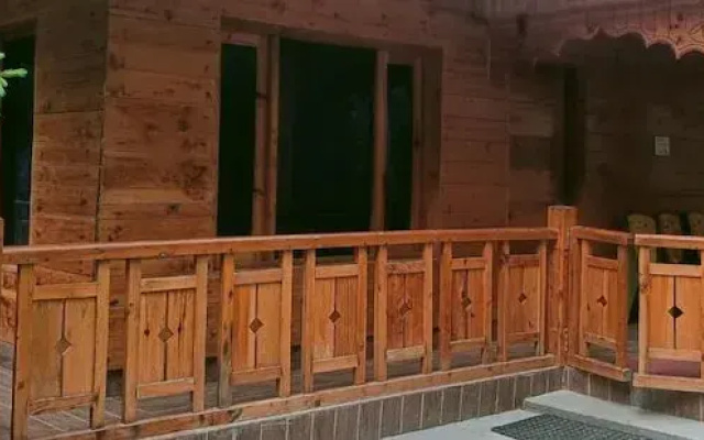 Harsil apple homestay