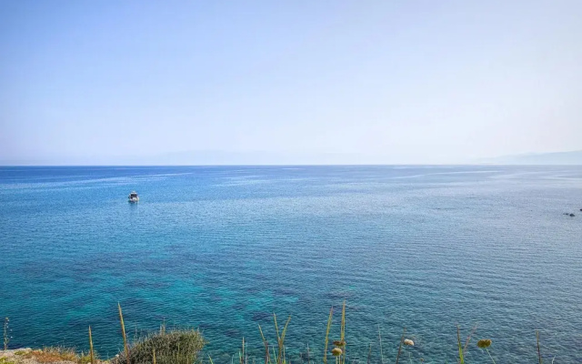 Stunning Apartment in Briatico With Wifi and 2 Bedrooms