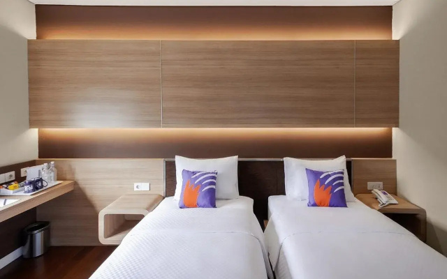 FOX Lite Hotel Grogol Jakarta