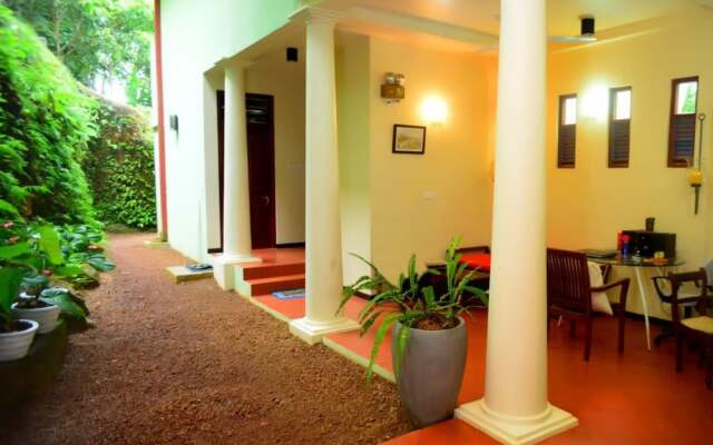 Отель Tropical Retreat вид на фасад