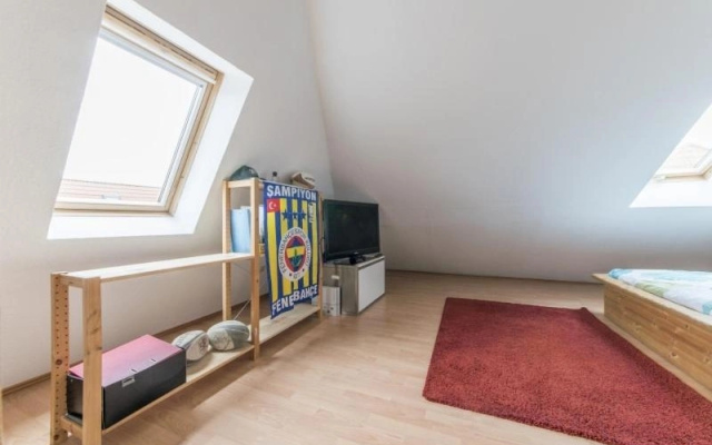 ID 6129 - Private Rooms