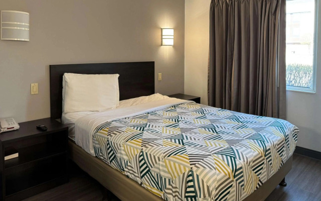 Motel 6 Joliet, IL - Chicago - I-55
