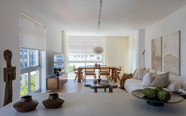 Casa Mia Lux - Sea Point 2 Bedroom Apartment